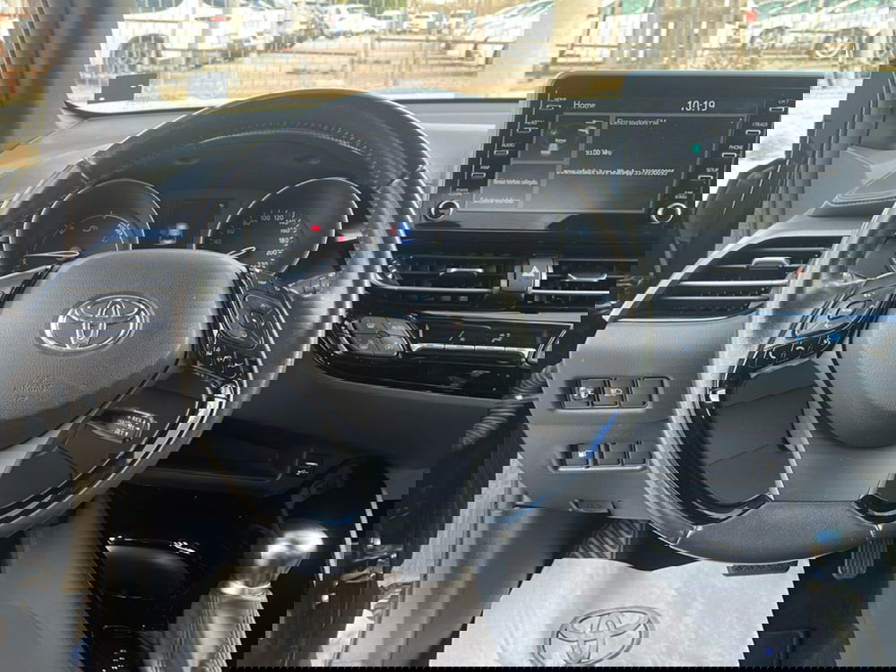 Toyota Toyota C-HR usata a Ragusa (11)