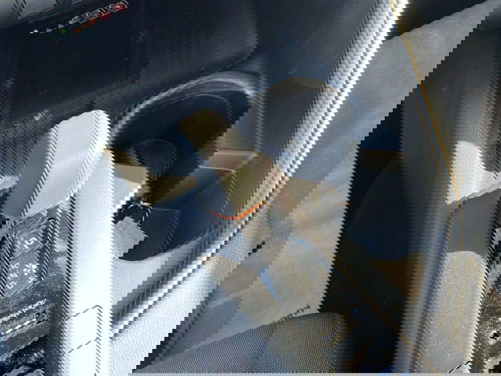 Toyota Toyota C-HR usata a Catania (16)