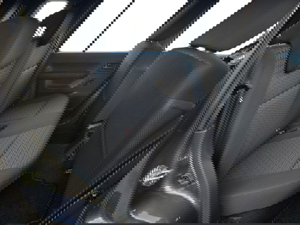 Suzuki Jimny nuova a Pistoia (12)