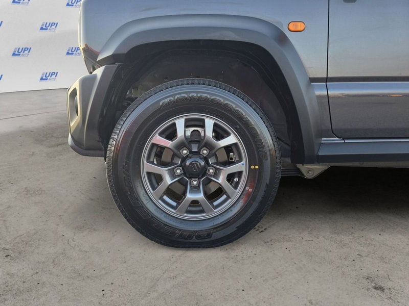 Suzuki Jimny nuova a Pistoia (17)