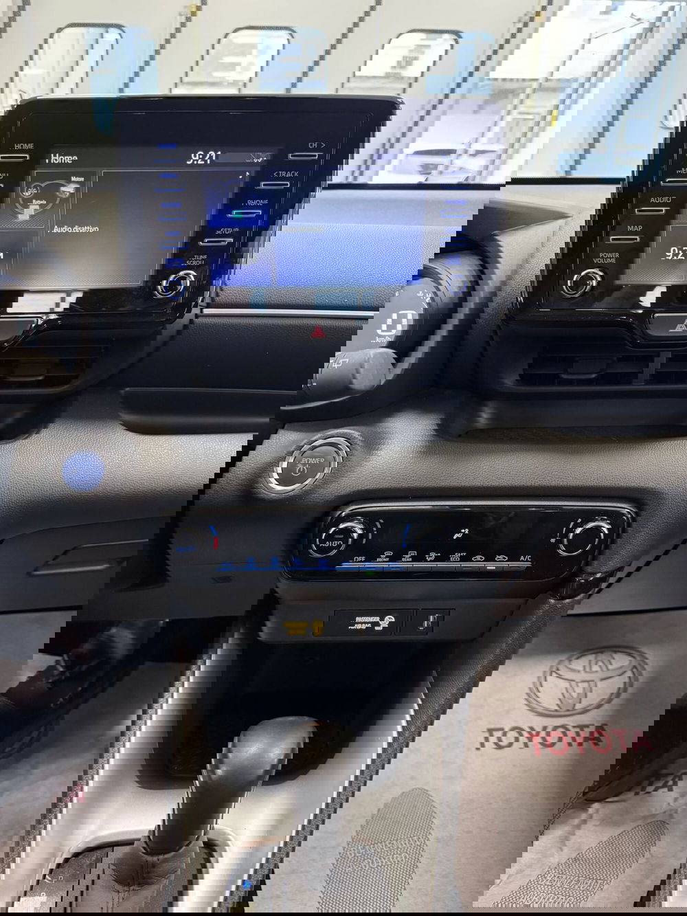 Toyota Yaris usata a Prato (12)