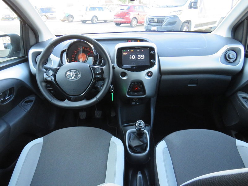 Toyota Aygo usata a Monza e Brianza (6)