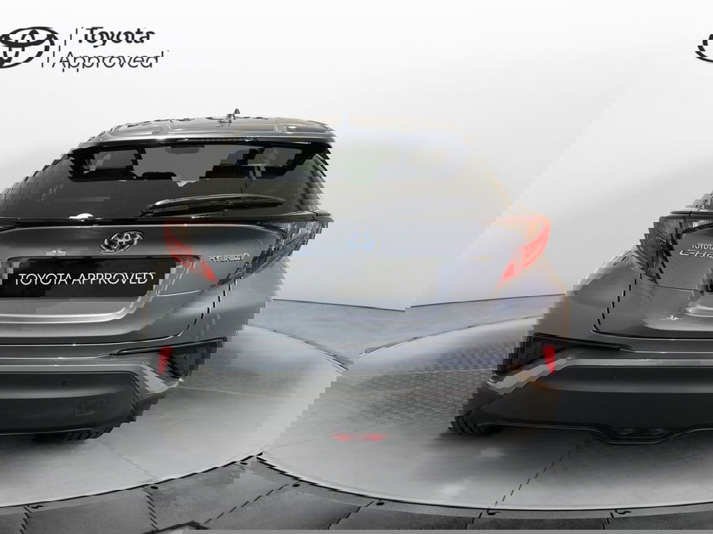 Toyota Toyota C-HR usata a Milano (4)