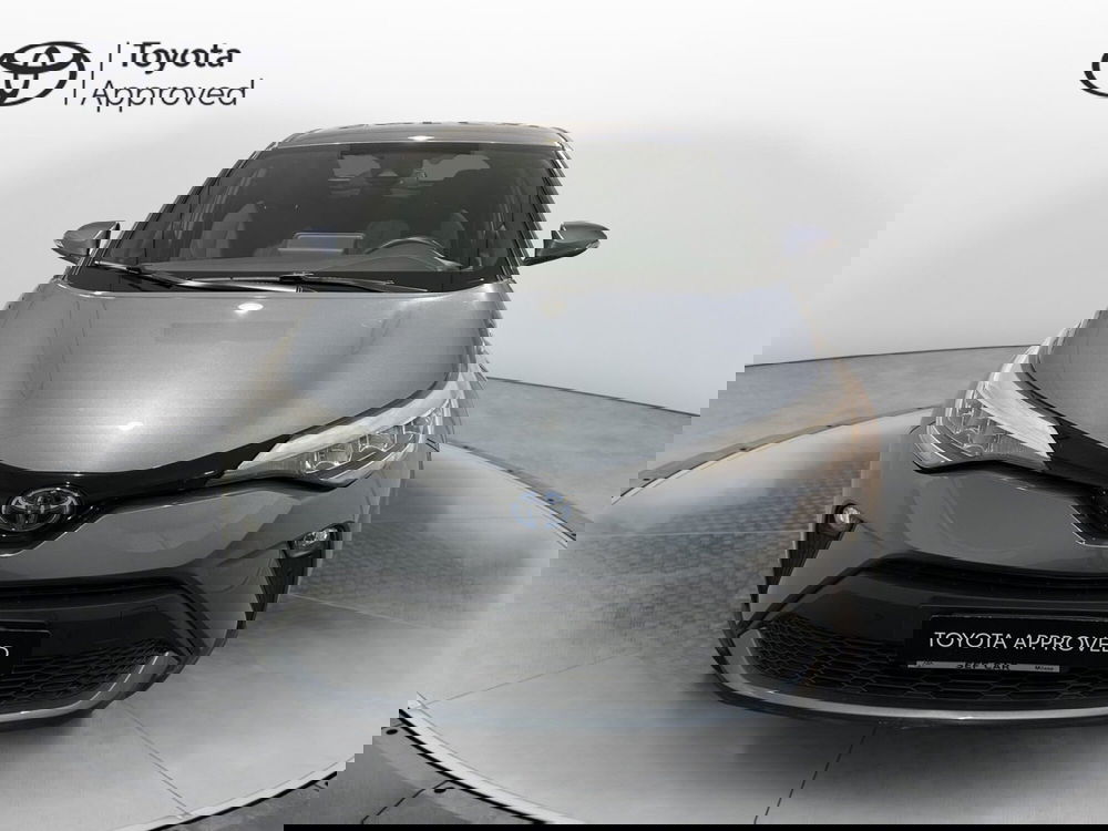 Toyota Toyota C-HR usata a Milano (5)