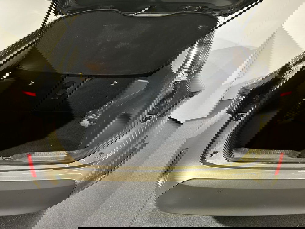 Toyota Yaris Cross usata a Milano (9)