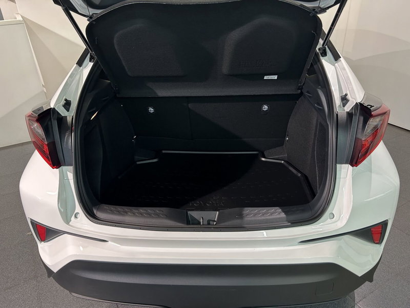 Toyota Toyota C-HR usata a Milano (10)