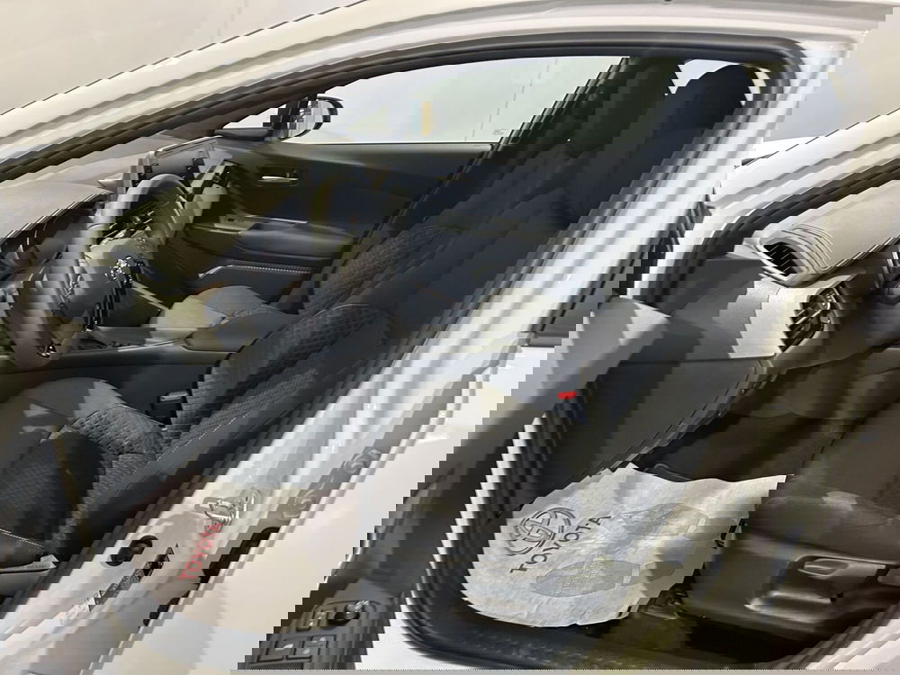 Toyota Toyota C-HR usata a Milano (11)