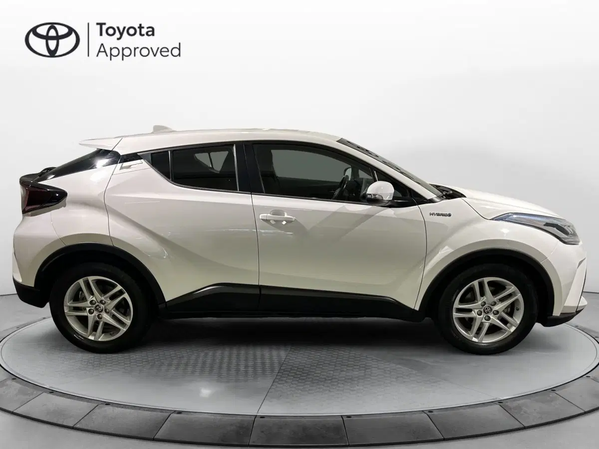 Toyota Toyota C-HR usata a Milano (14)