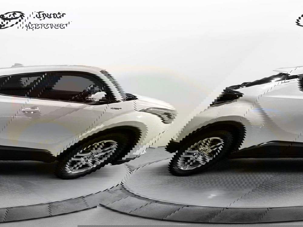 Toyota Toyota C-HR usata a Milano (14)