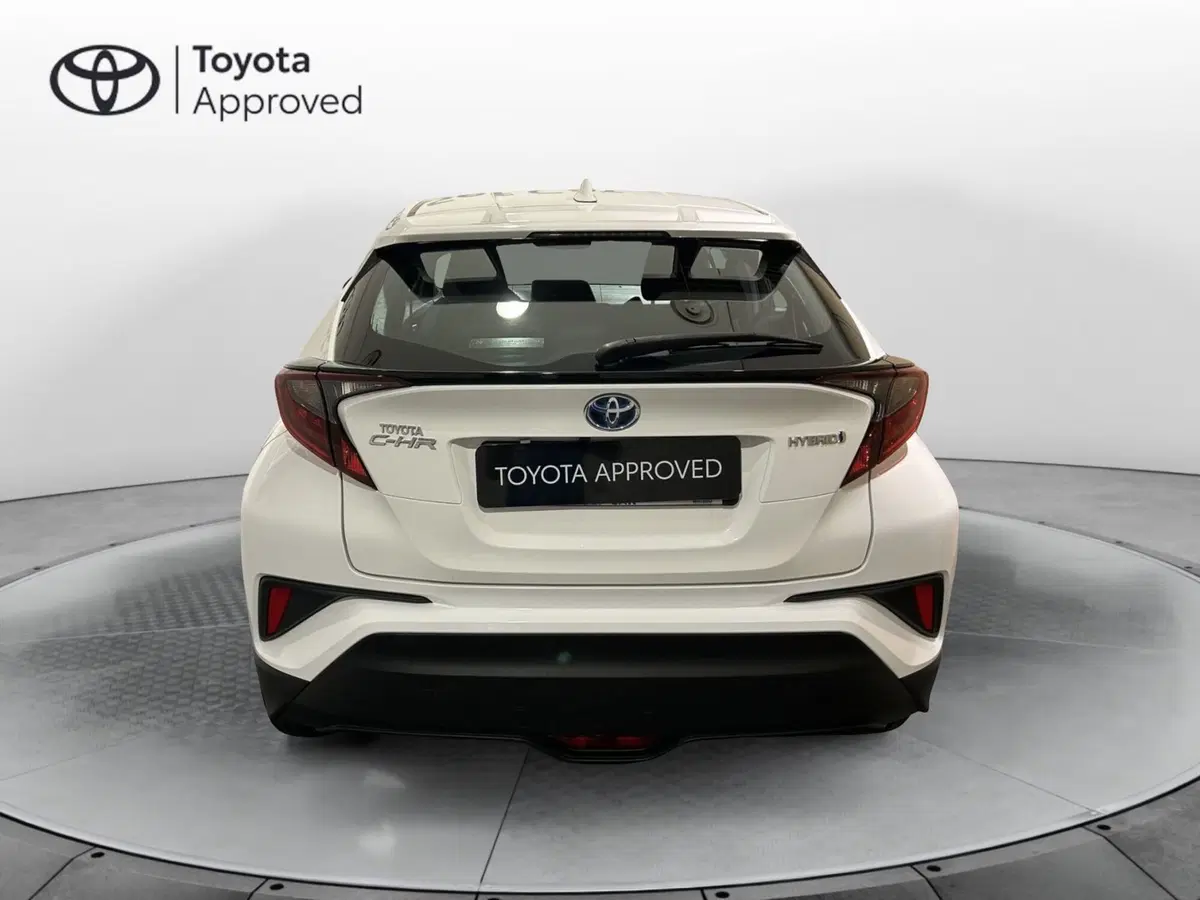 Toyota Toyota C-HR usata a Milano (4)