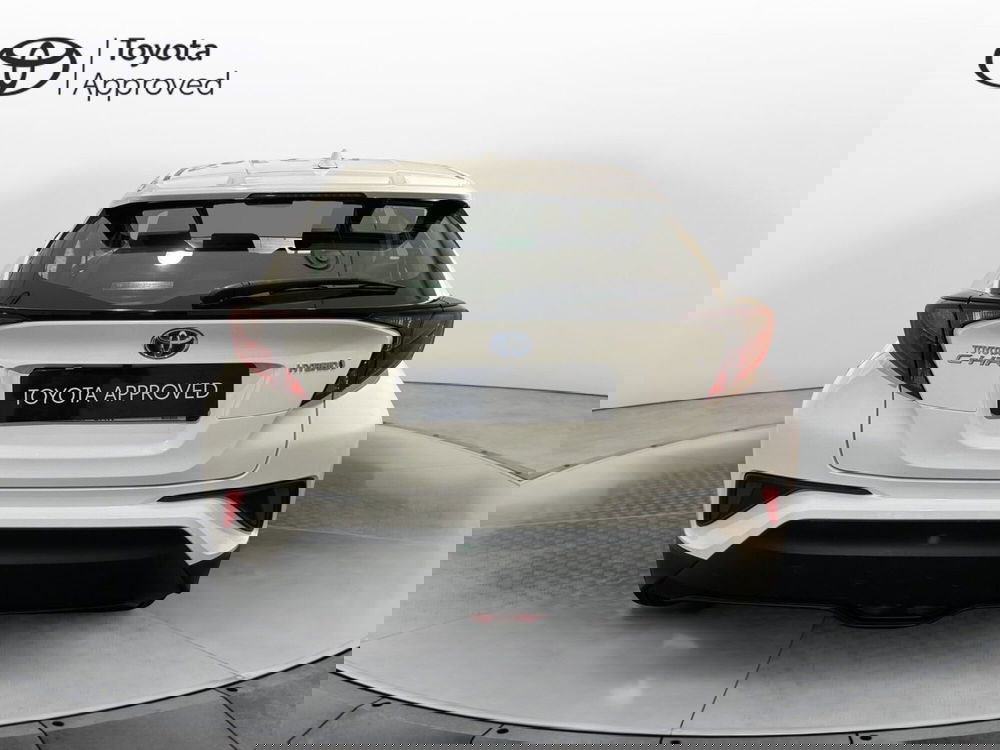 Toyota Toyota C-HR usata a Milano (4)