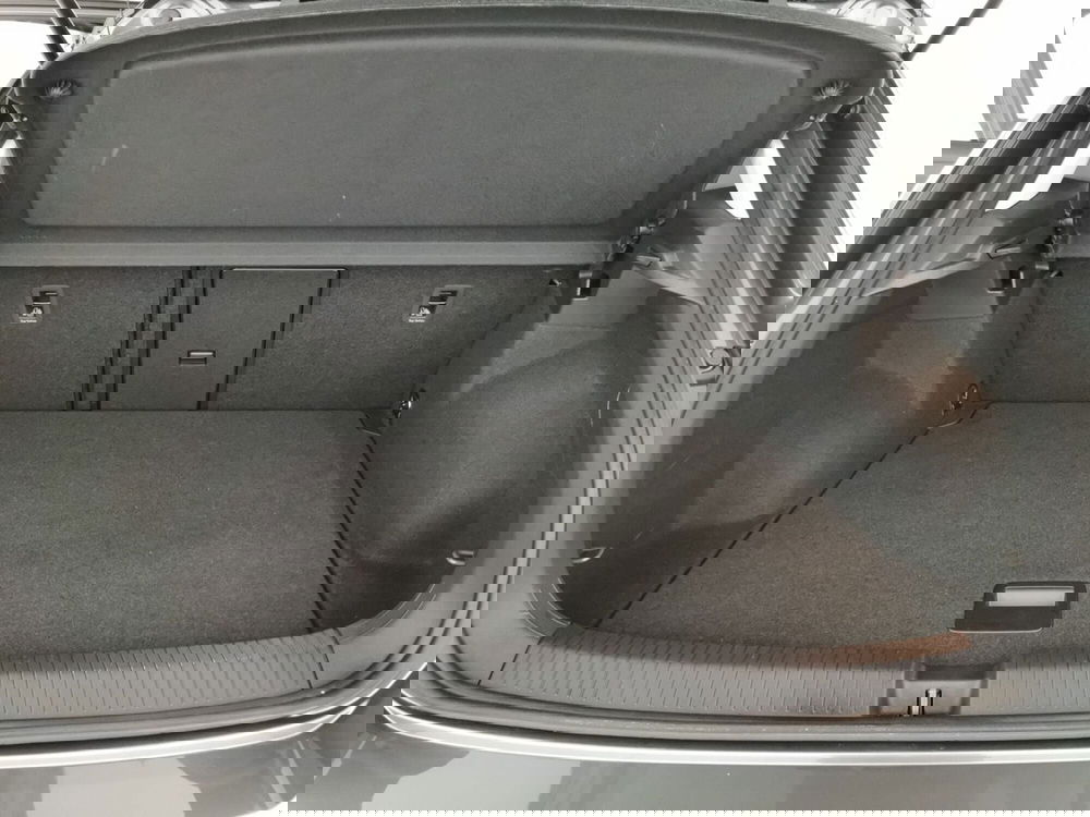 Volkswagen T-Roc usata a Chieti (7)