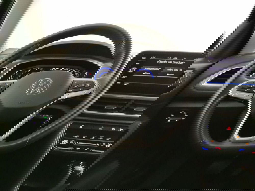 Volkswagen T-Roc usata a Chieti (9)