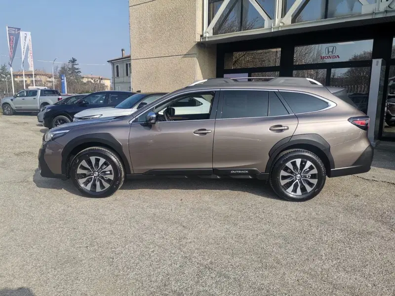 Subaru Outback nuova a Forlì-Cesena (4)