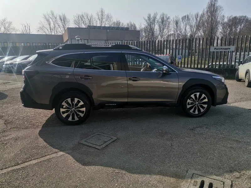 Subaru Outback nuova a Forlì-Cesena (8)