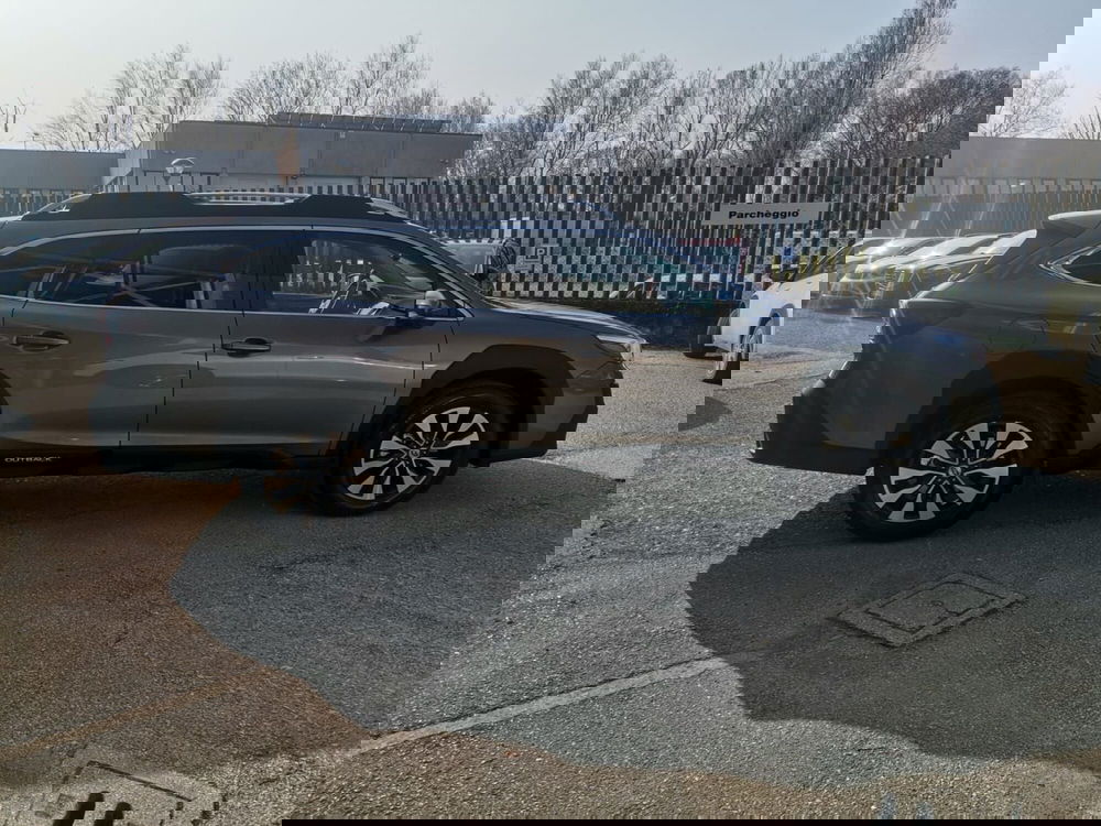 Subaru Outback nuova a Forlì-Cesena (8)