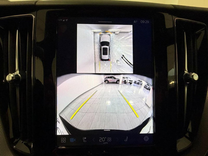 Volvo XC60 usata a Como (15)