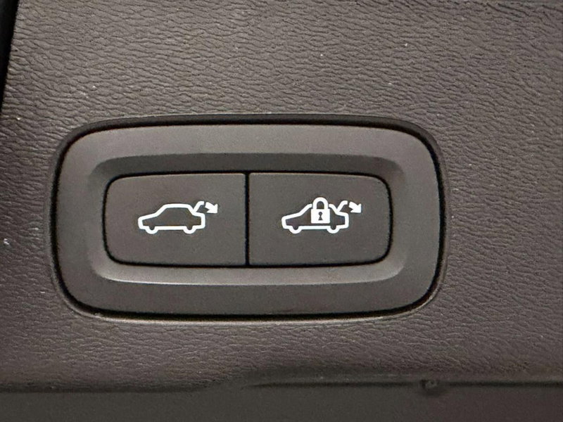 Volvo XC60 usata a Como (17)