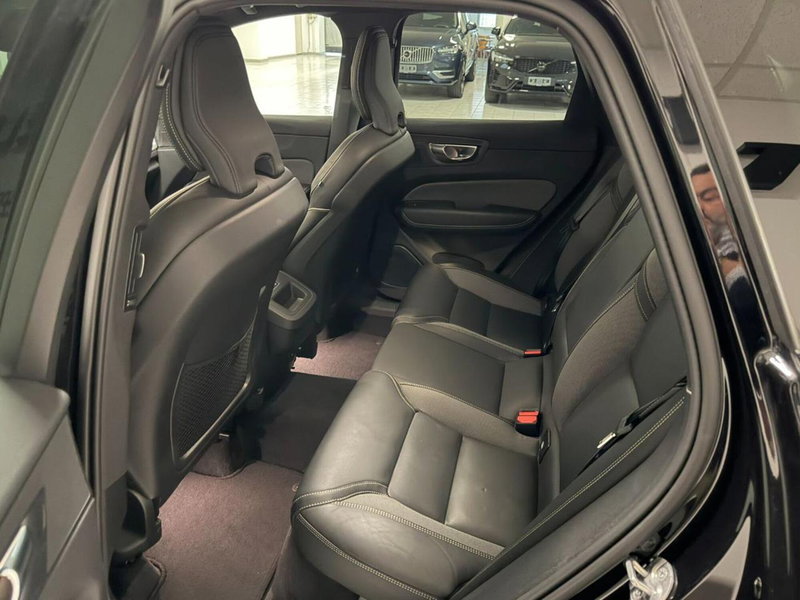 Volvo XC60 usata a Como (8)