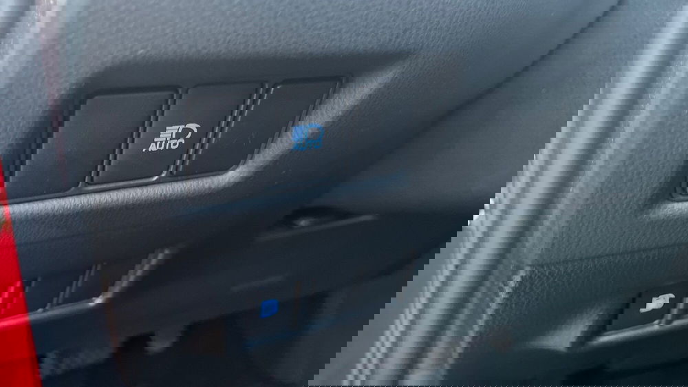 Toyota Toyota C-HR usata a Parma (12)