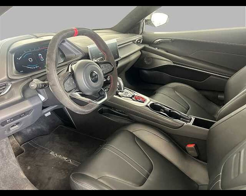 Lotus Emira usata a Roma (10)