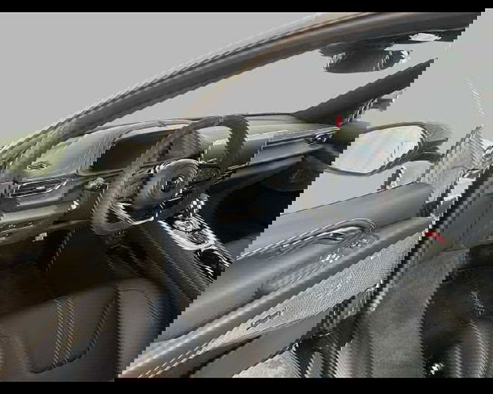 Lotus Emira usata a Roma (11)