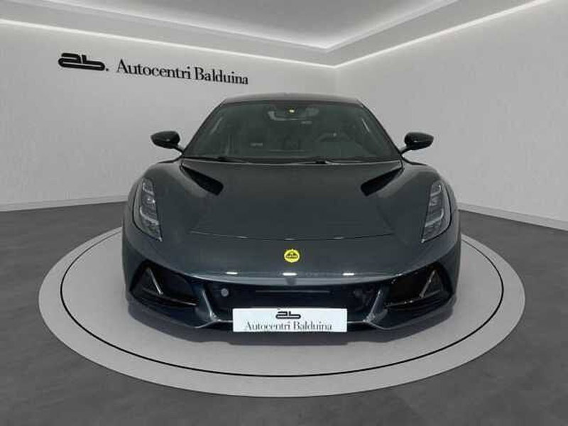 Lotus Emira usata a Roma (2)