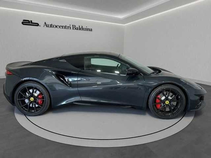 Lotus Emira usata a Roma (3)