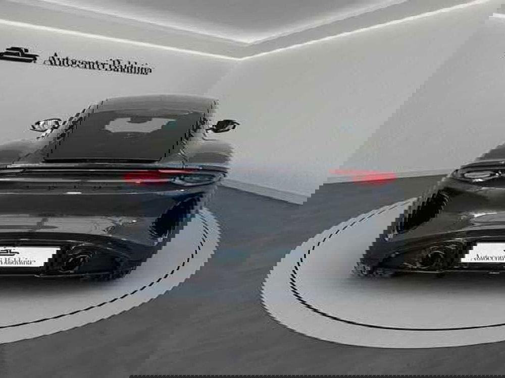 Lotus Emira usata a Roma (5)