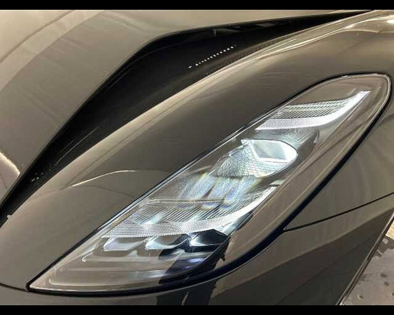 Lotus Emira usata a Roma (6)