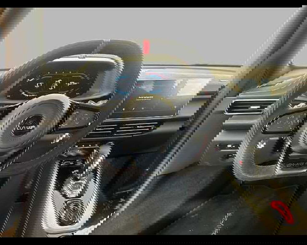 Lotus Emira usata a Roma (9)