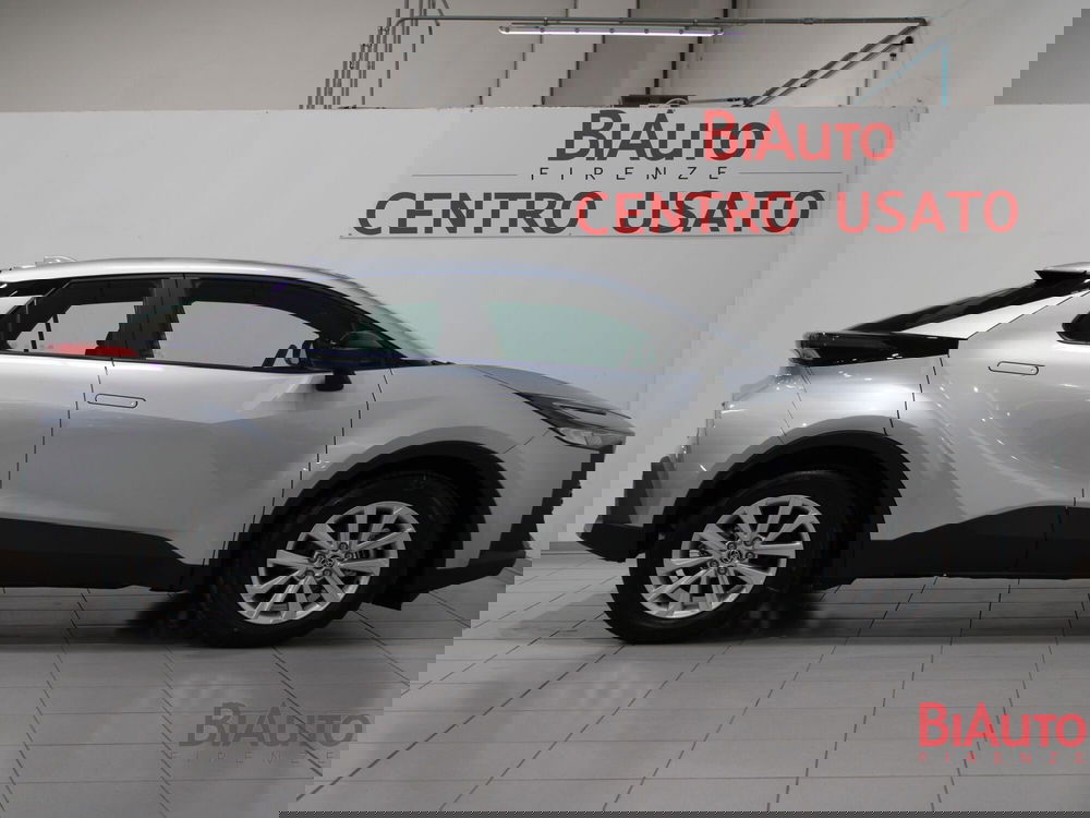 Toyota Toyota C-HR nuova a Firenze (17)