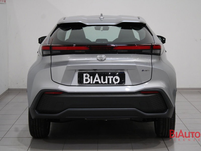 Toyota Toyota C-HR nuova a Firenze (4)