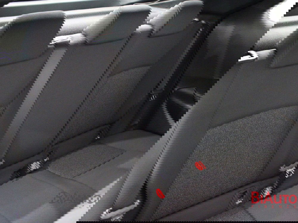 Toyota Toyota C-HR nuova a Firenze (7)