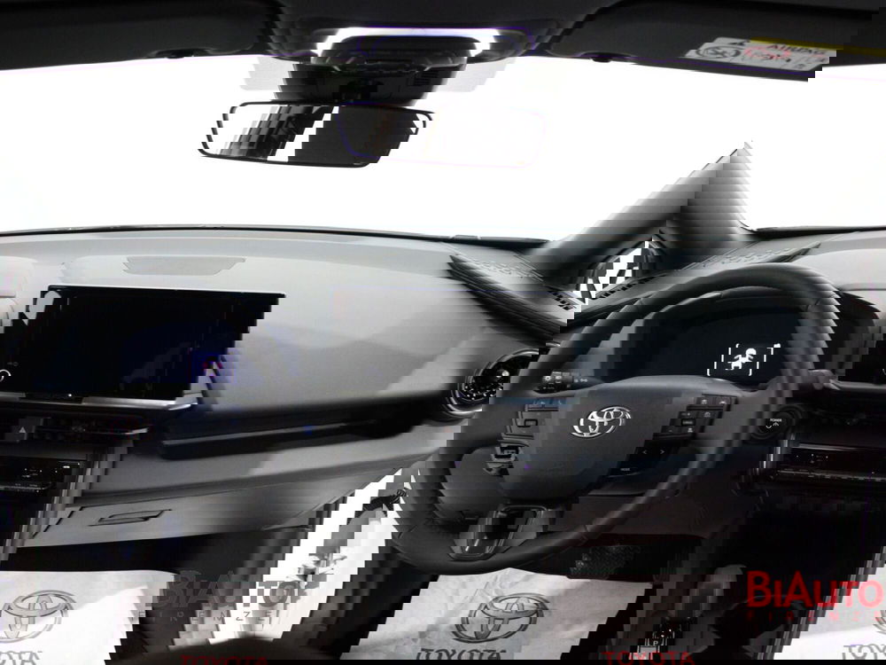 Toyota Toyota C-HR nuova a Firenze (9)