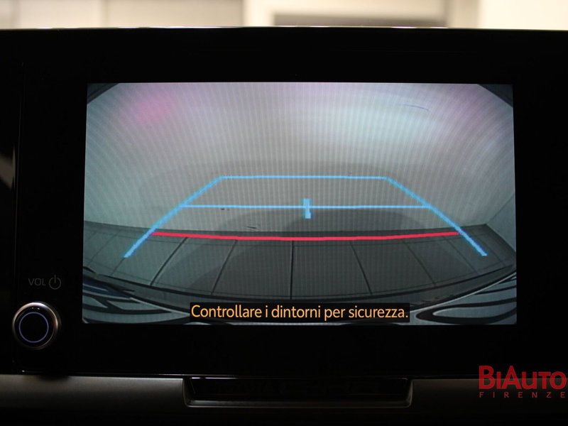 Toyota Toyota C-HR nuova a Firenze (14)