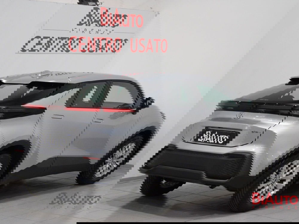 Toyota Toyota C-HR nuova a Firenze (2)