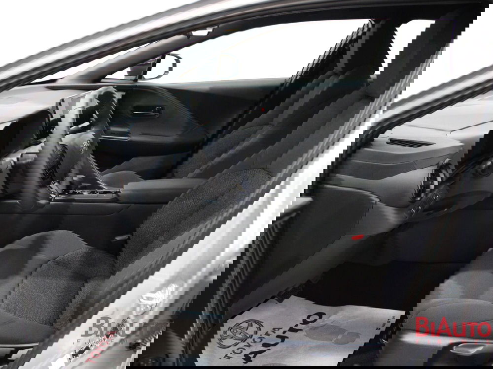 Toyota Toyota C-HR nuova a Firenze (5)