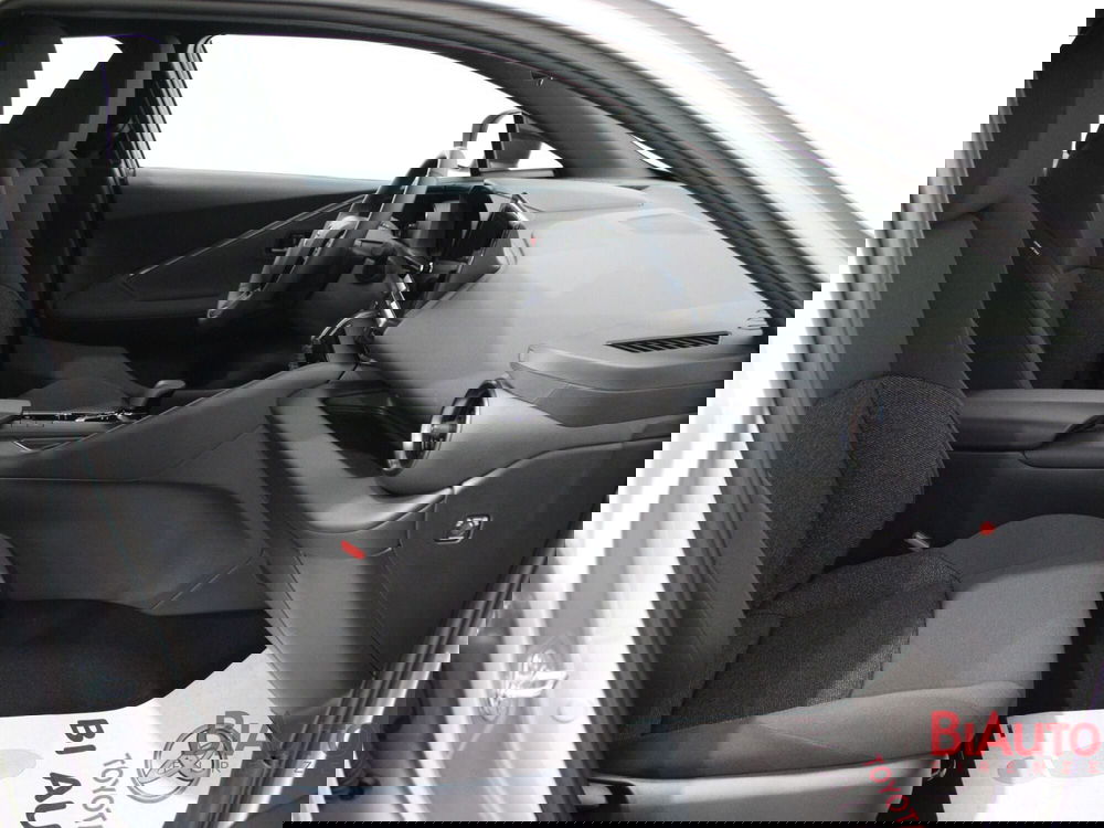 Toyota Toyota C-HR nuova a Firenze (6)