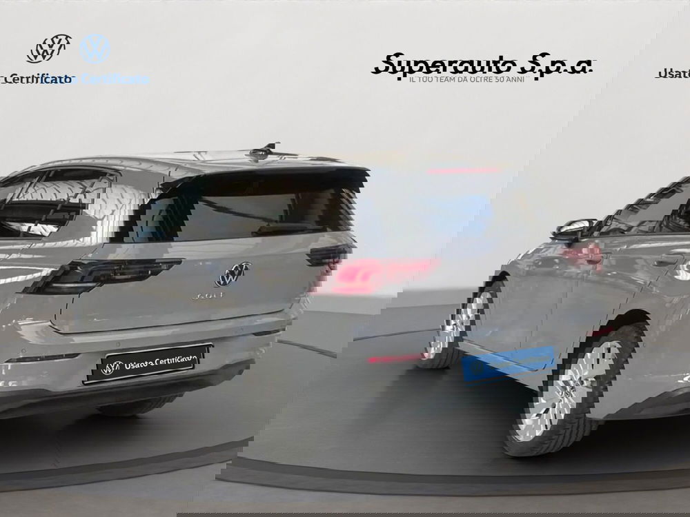 Volkswagen Golf nuova a Padova (4)