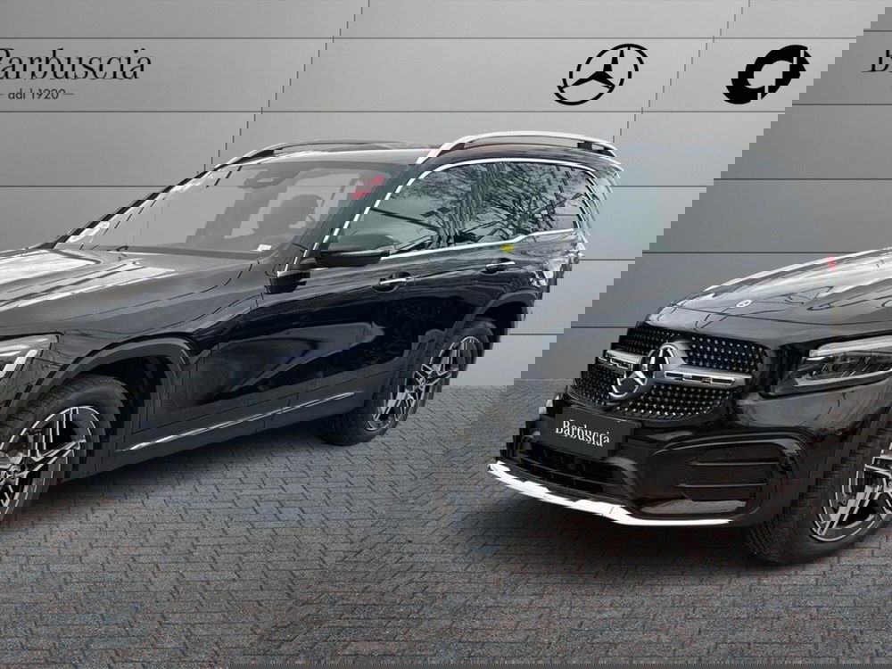 Mercedes-Benz GLB nuova a Pescara