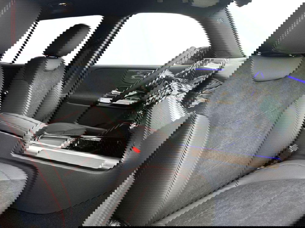 Mercedes-Benz GLB nuova a Pescara (14)