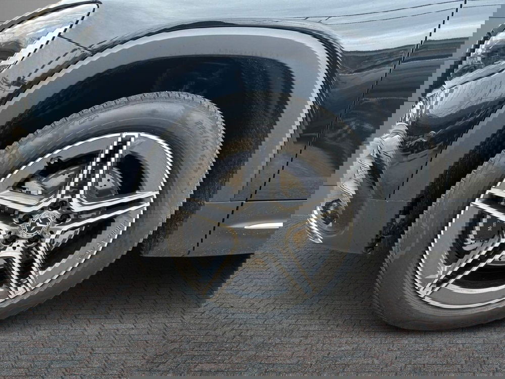 Mercedes-Benz GLB nuova a Pescara (6)