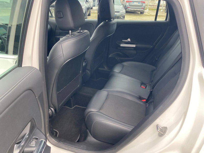 Mercedes-Benz GLA SUV usata a Pescara (14)