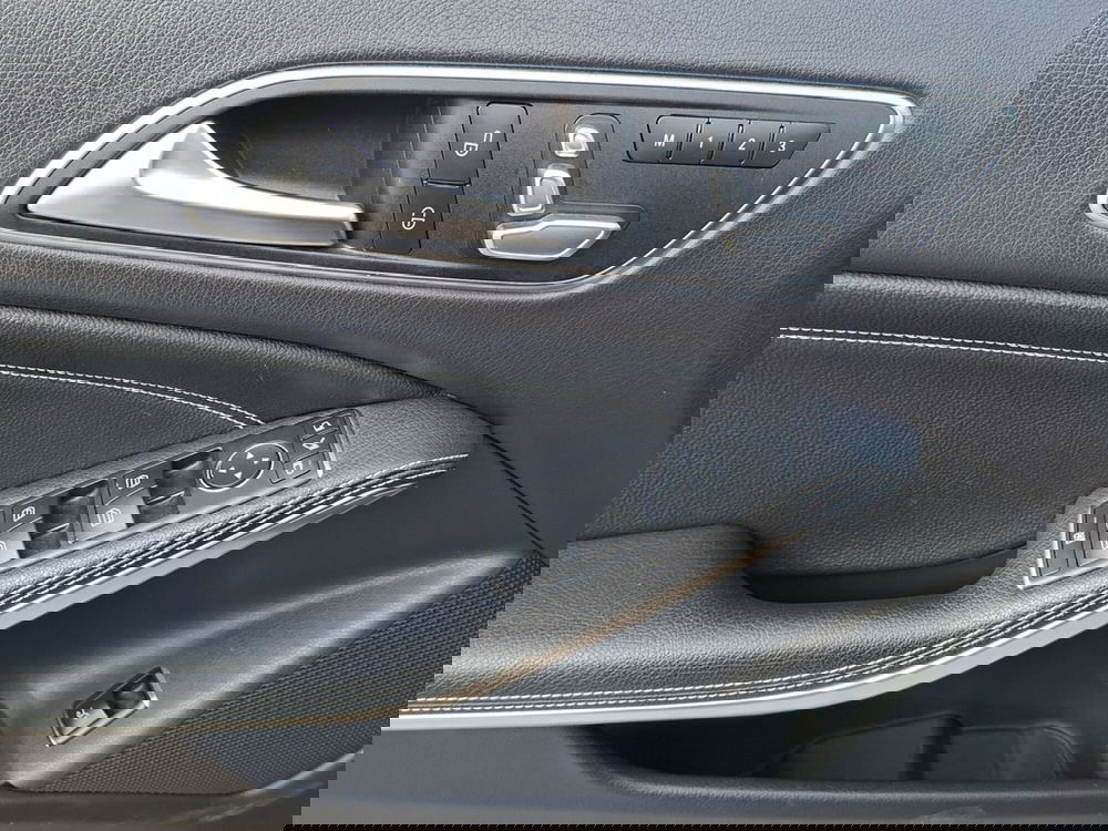 Mercedes-Benz GLA SUV usata a Pescara (15)