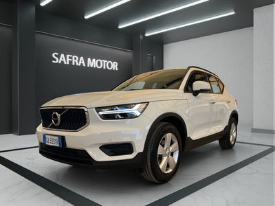 Volvo XC40 D3 Momentum Core N1 del 2020 usata a Rende