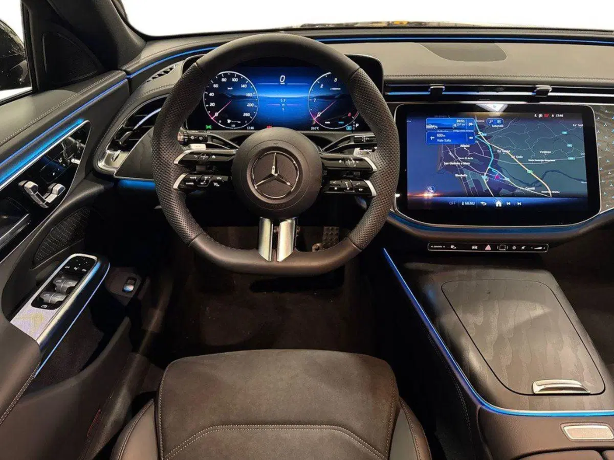 Mercedes-Benz Classe E Station Wagon nuova a Rimini (11)