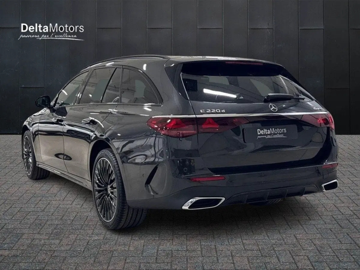 Mercedes-Benz Classe E Station Wagon nuova a Rimini (3)