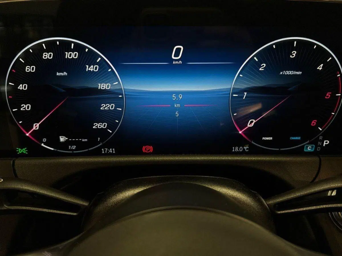 Mercedes-Benz Classe E Station Wagon nuova a Rimini (9)