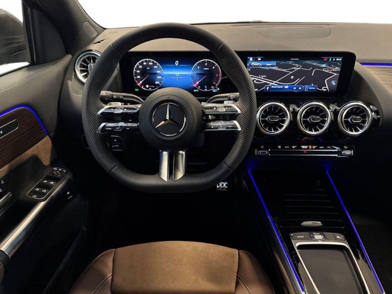 Mercedes-Benz GLA SUV nuova a Macerata (11)